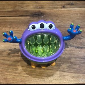 FREE Nuby monster snack keeper with kids purchase!